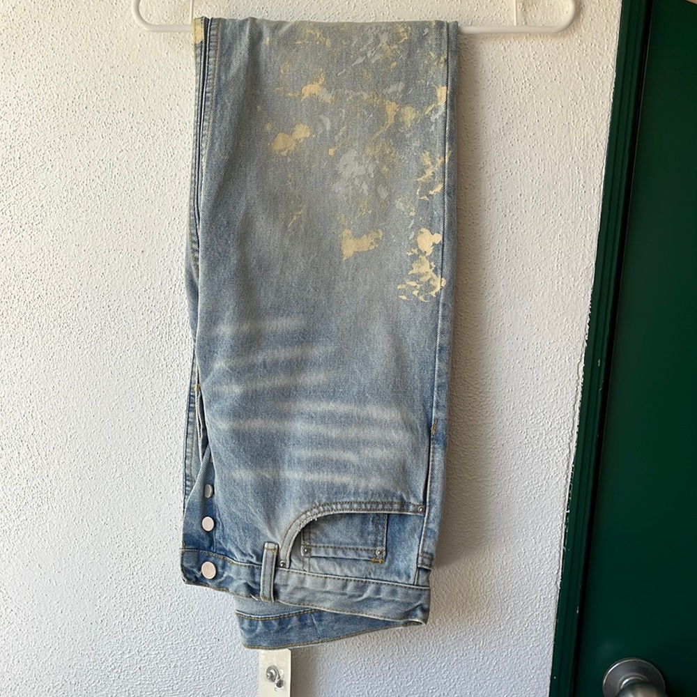 mnml blue paint splattered jeans